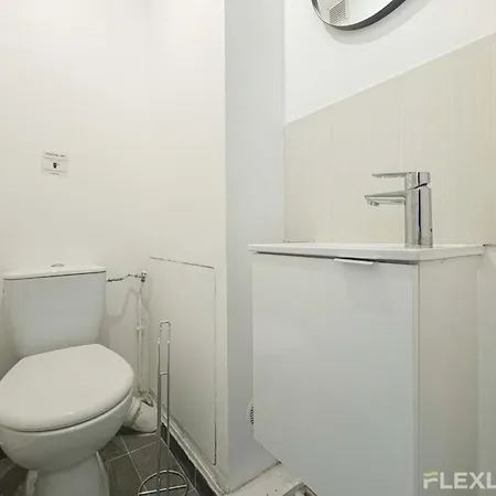 Flexliving - - Mouchez Holiday home